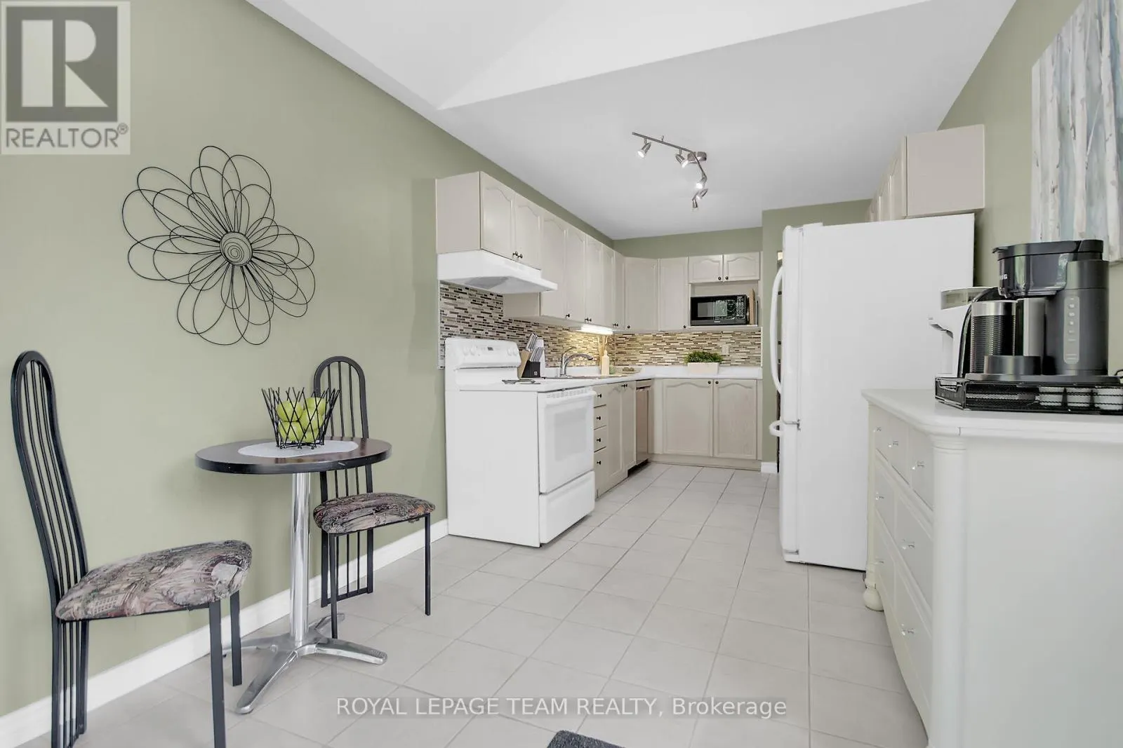 75 INVERARY DRIVE