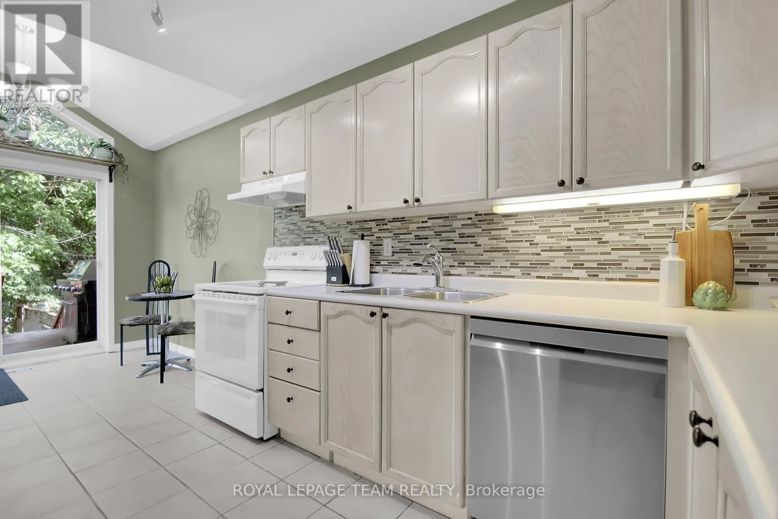 75 INVERARY DRIVE