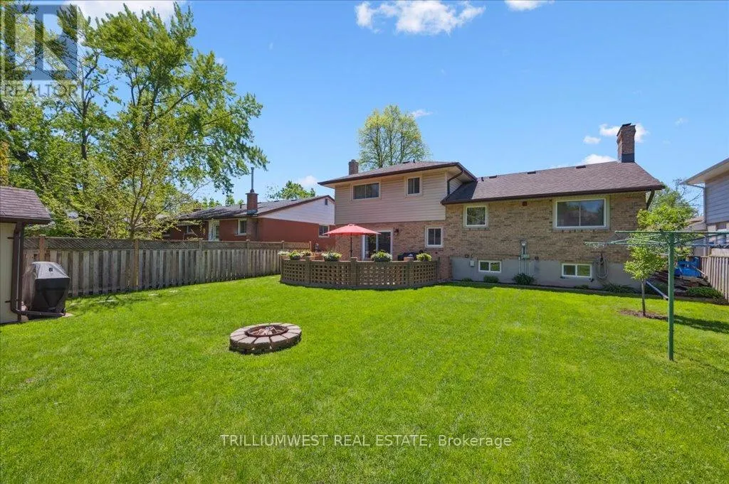 76 LOWER CANADA CRESCENT