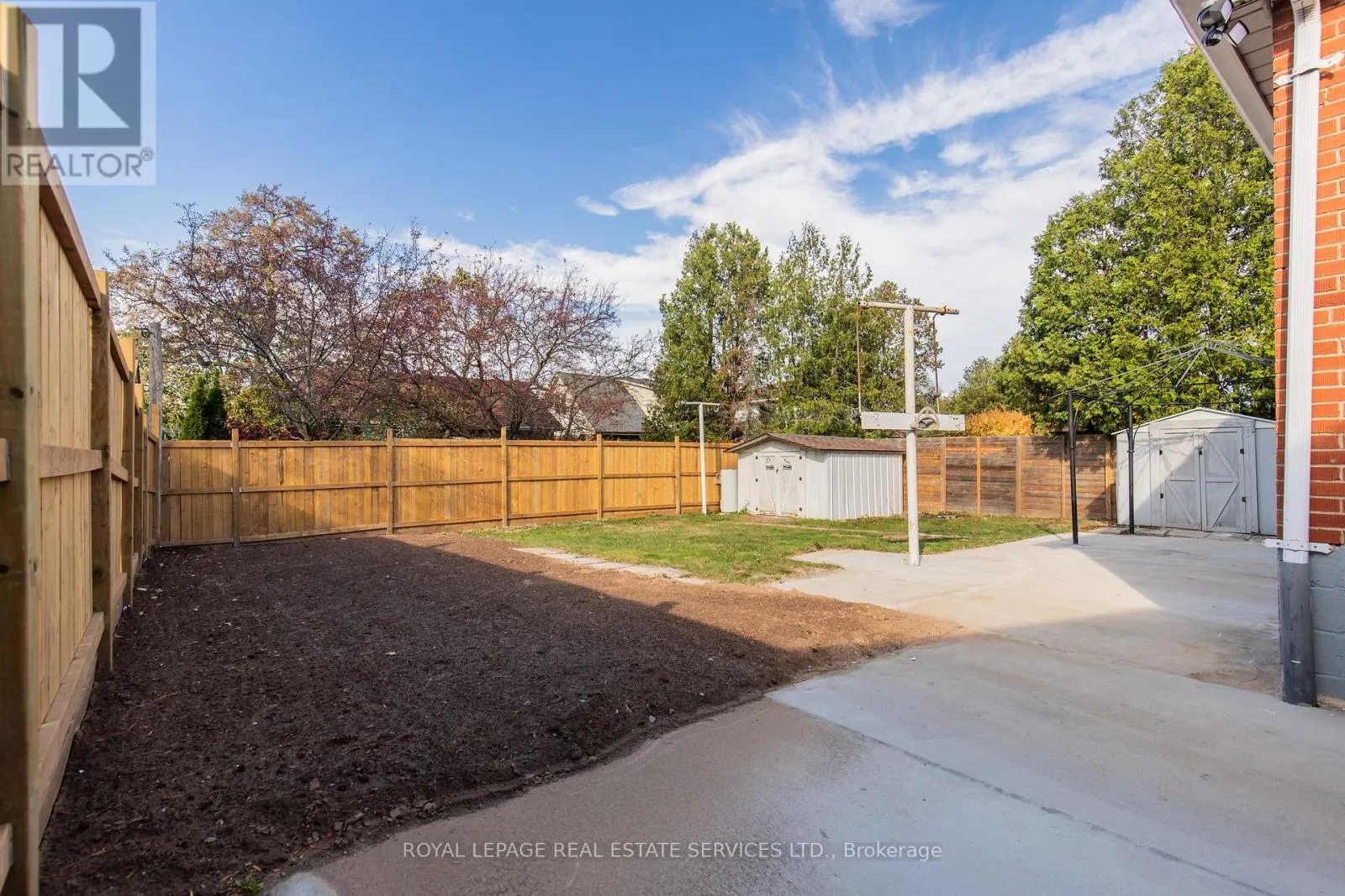 LOWER - 46 UPPER WALKER AVENUE