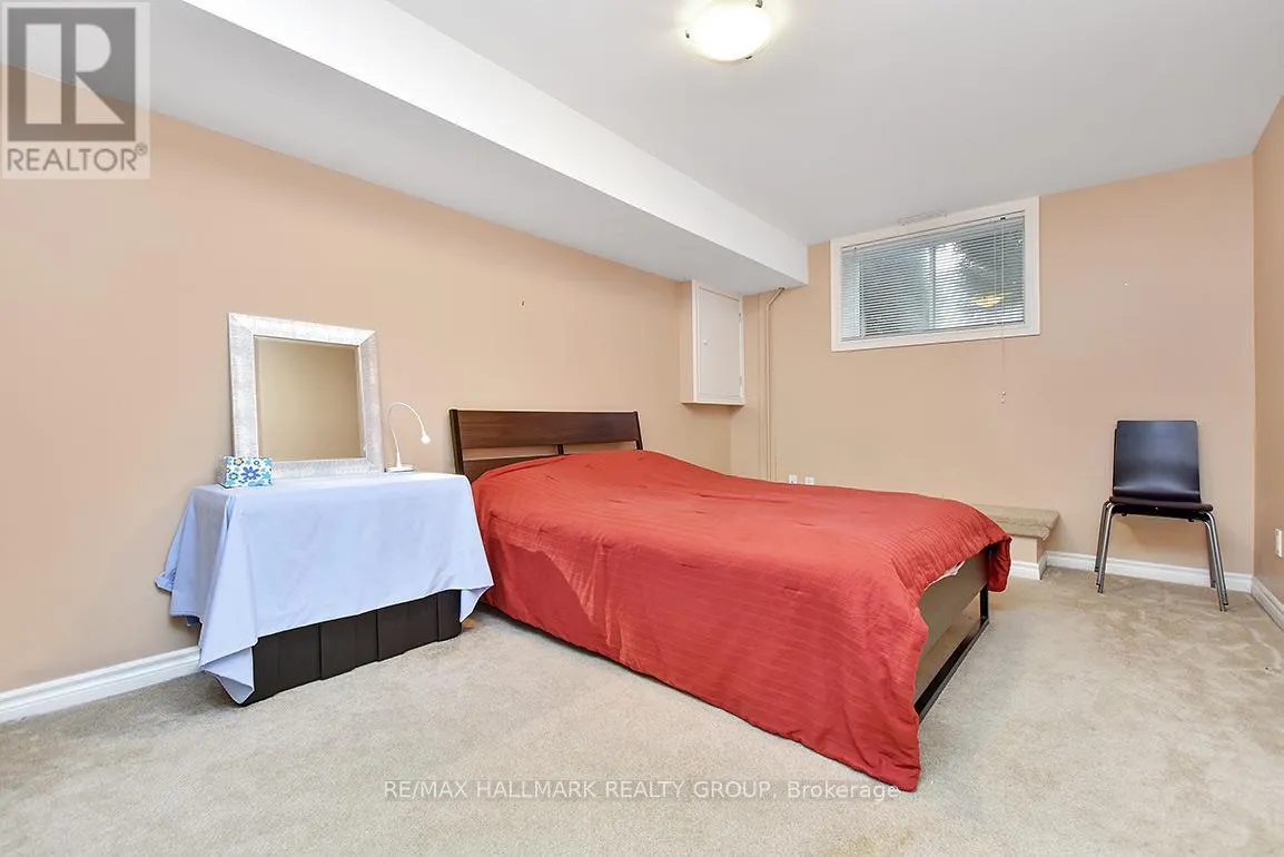 130A CARRUTHERS AVENUE