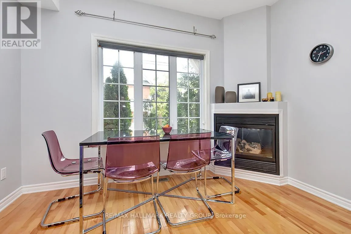 130A CARRUTHERS AVENUE