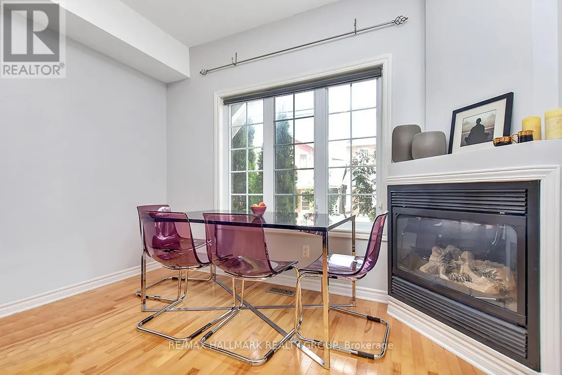 130A CARRUTHERS AVENUE