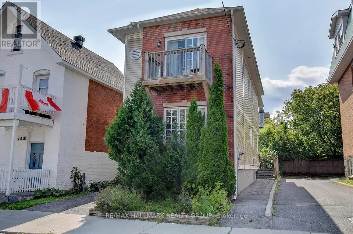 130A CARRUTHERS AVENUE