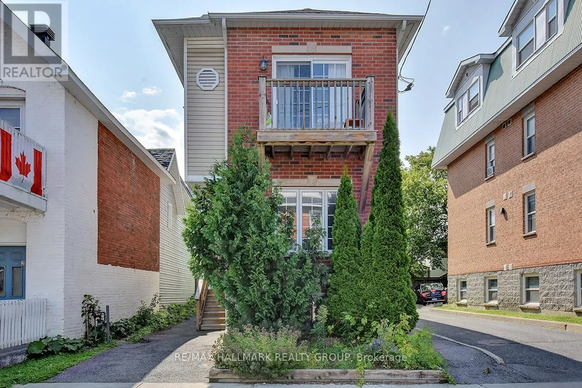 130A CARRUTHERS AVENUE