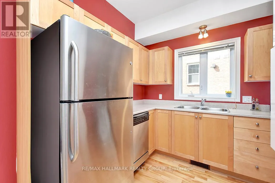 130A CARRUTHERS AVENUE