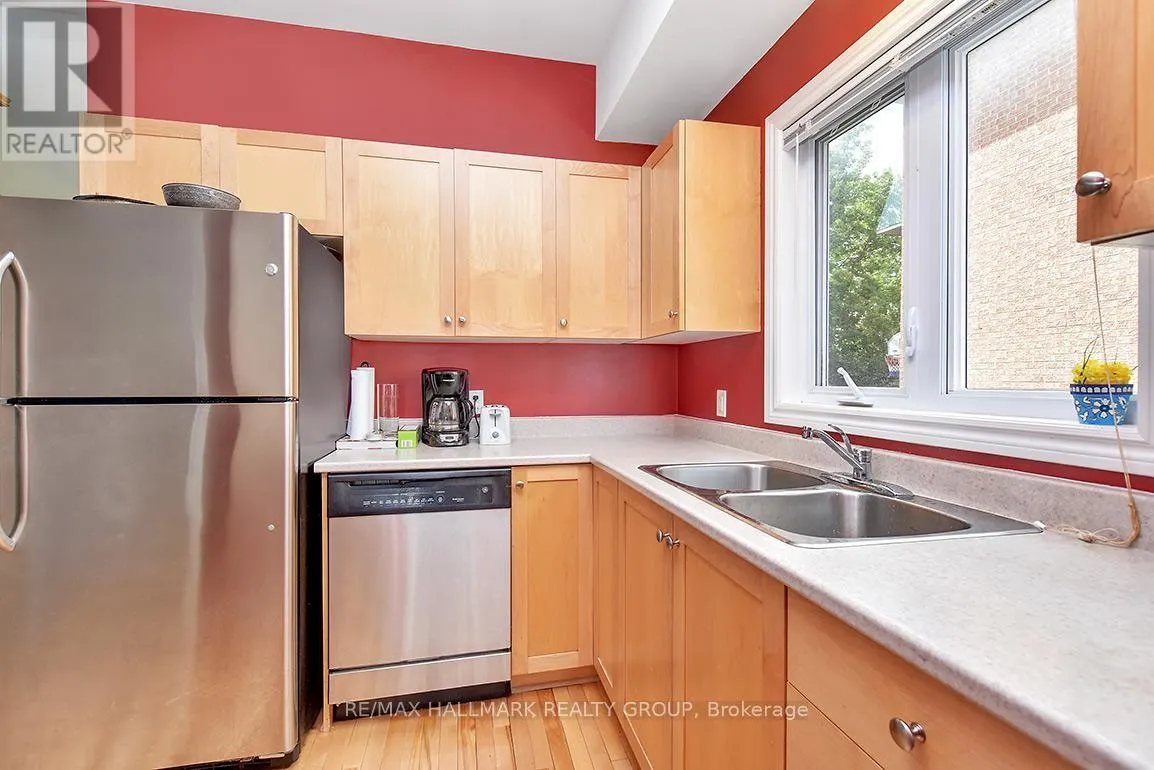 130A CARRUTHERS AVENUE