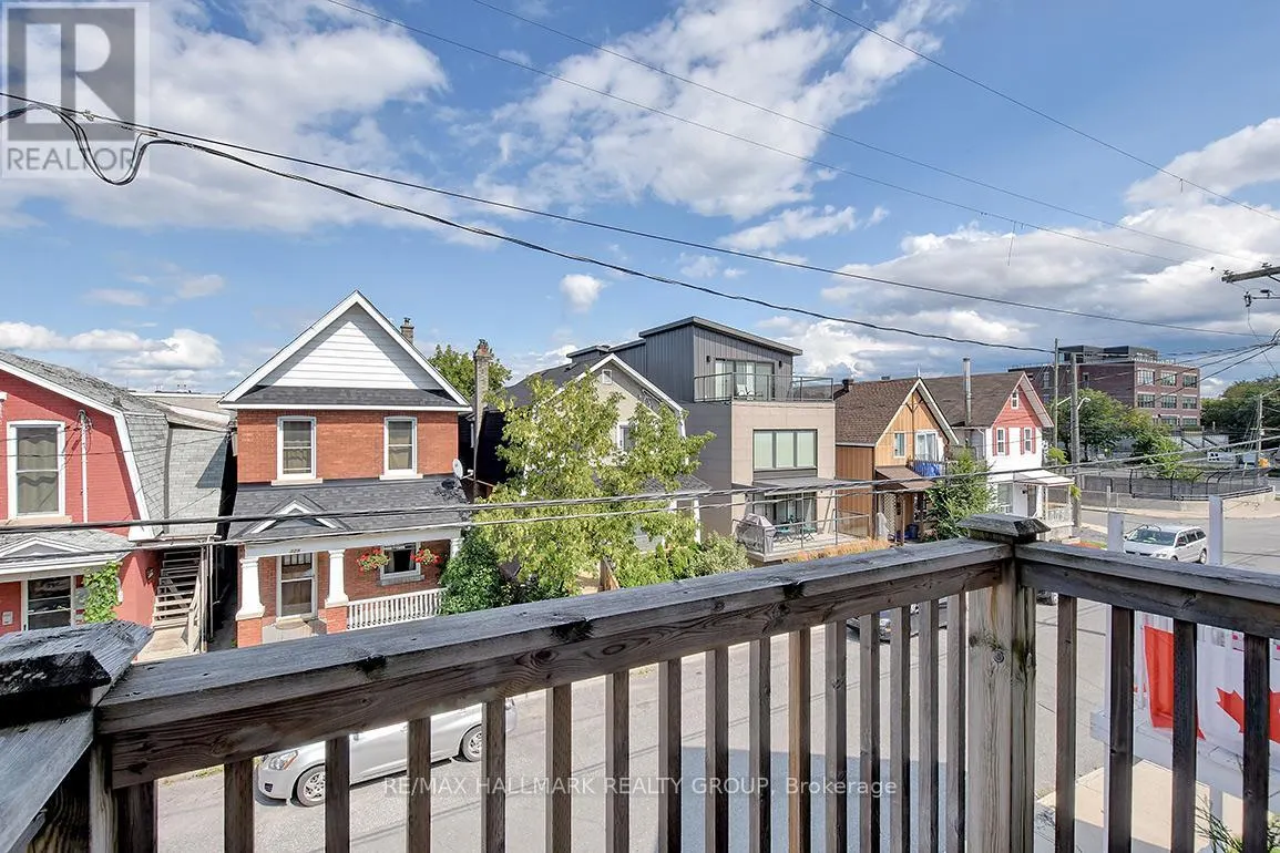 130A CARRUTHERS AVENUE