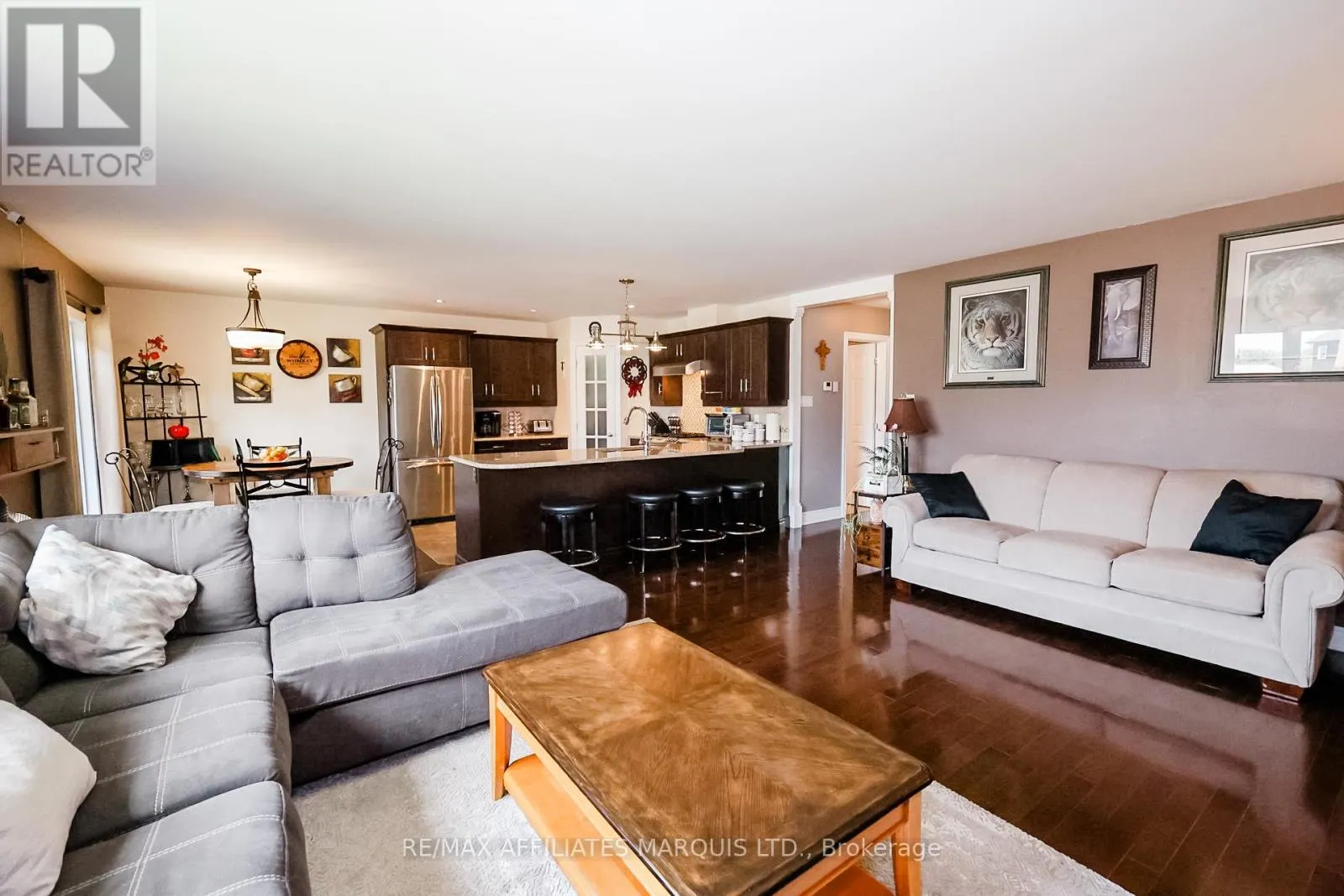 133 ST GEORGE STREET E