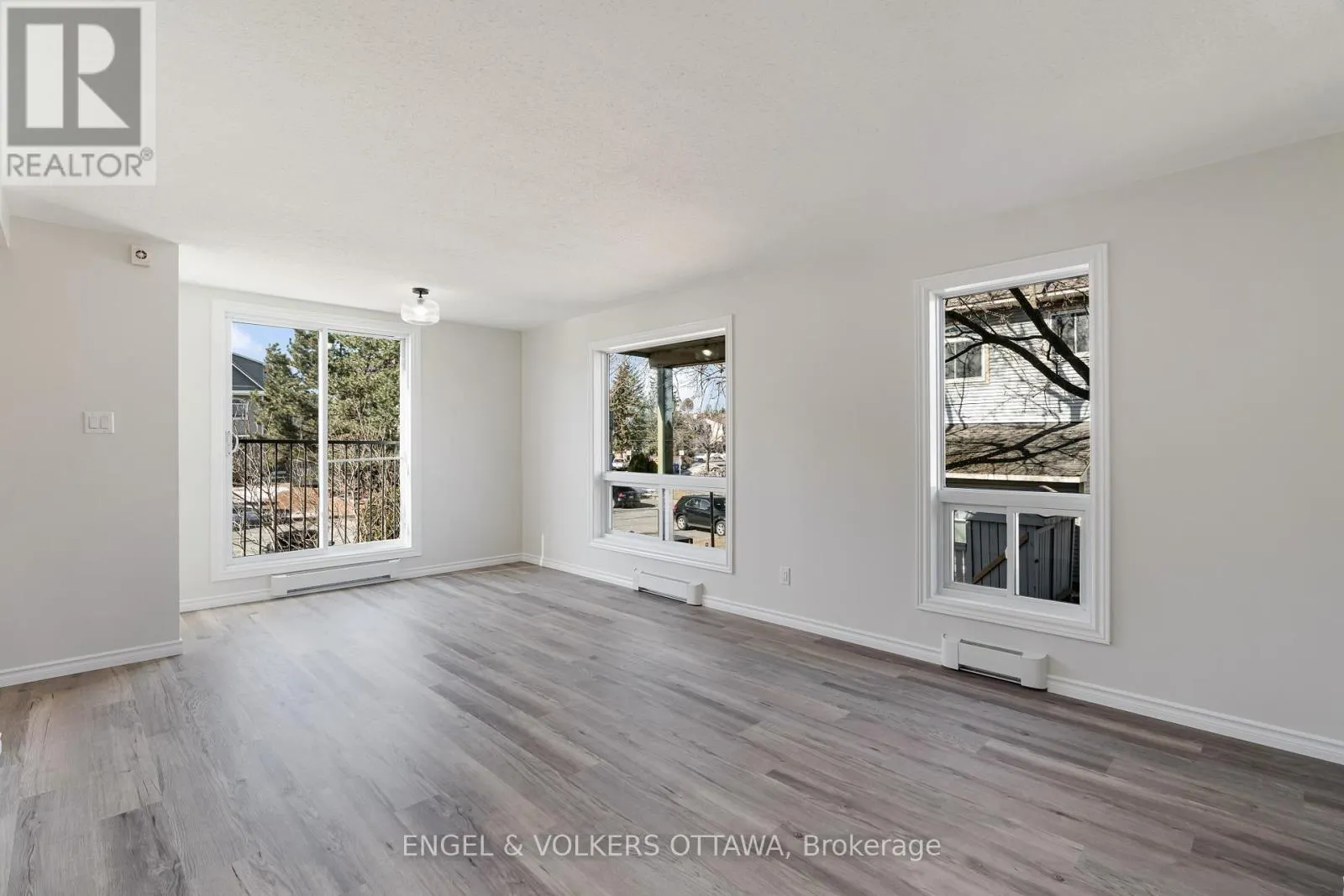 1504 TANGUAY COURT