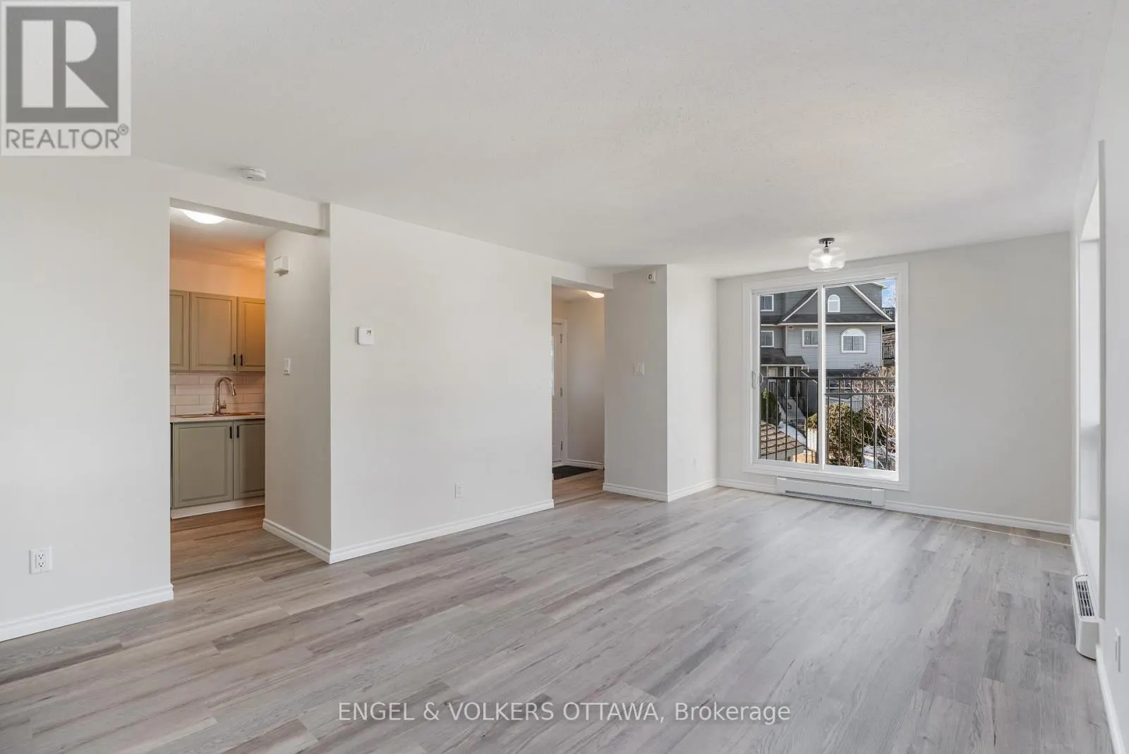 1504 TANGUAY COURT