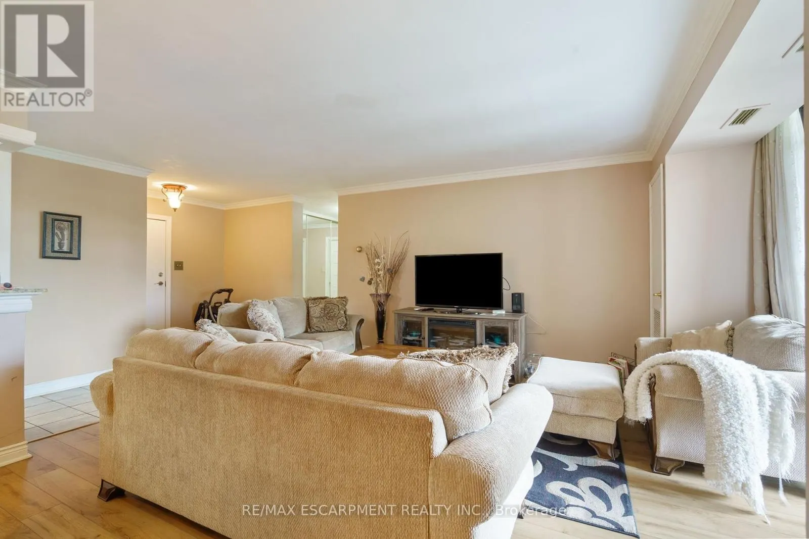 218 - 500 GREEN ROAD