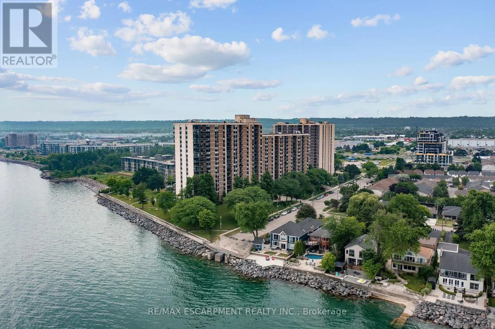 218 - 500 GREEN ROAD