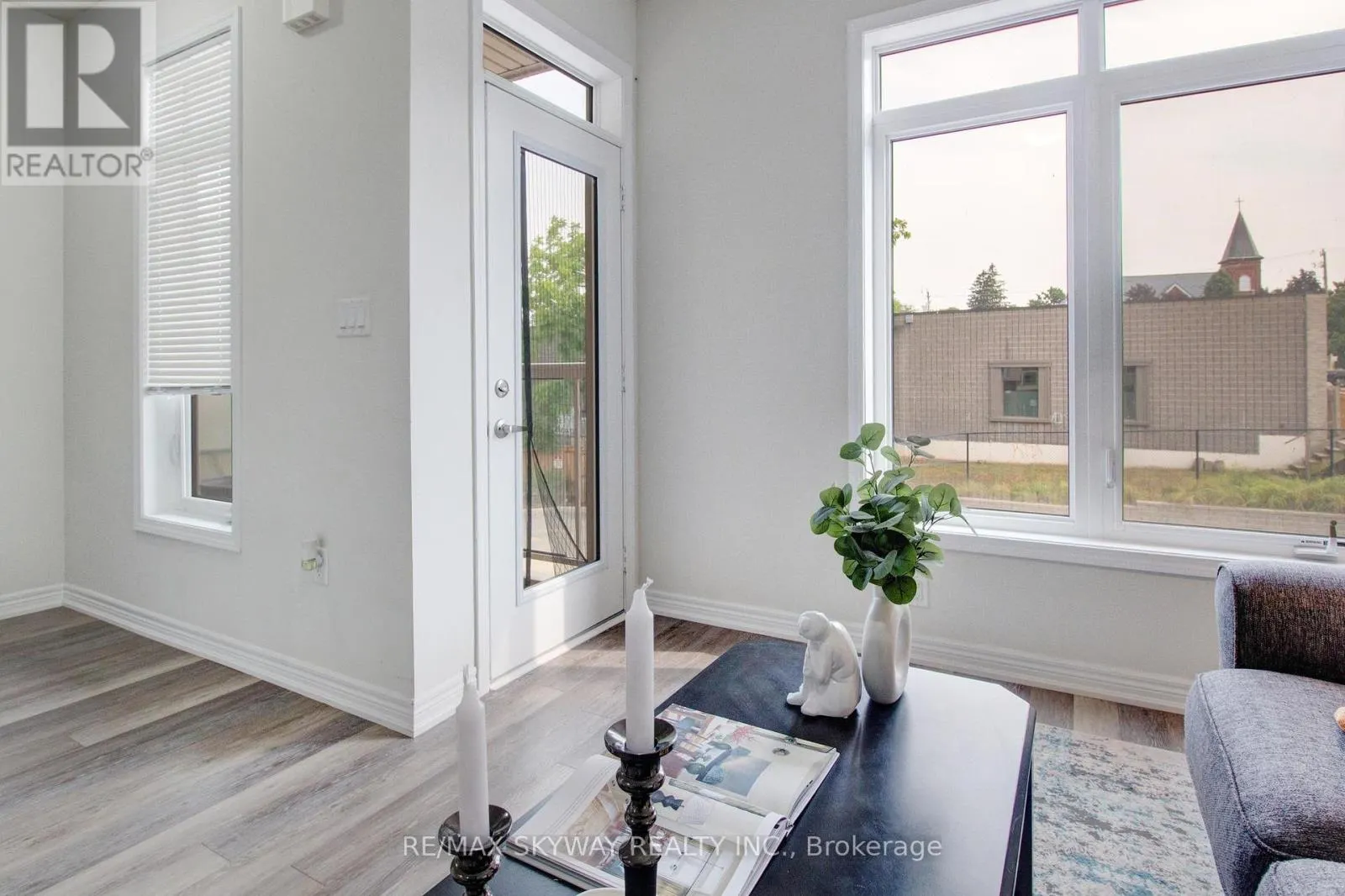 10 - 5014 SERENA DRIVE