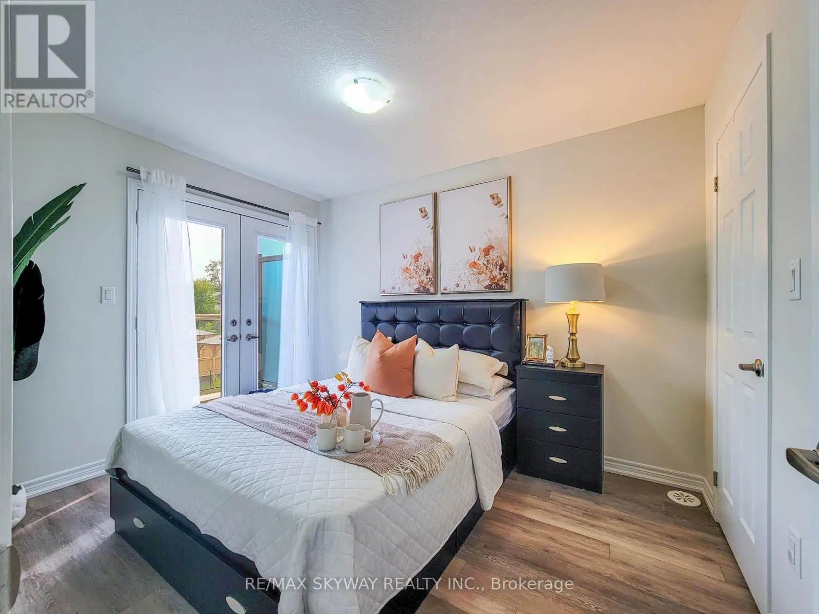 10 - 5014 SERENA DRIVE