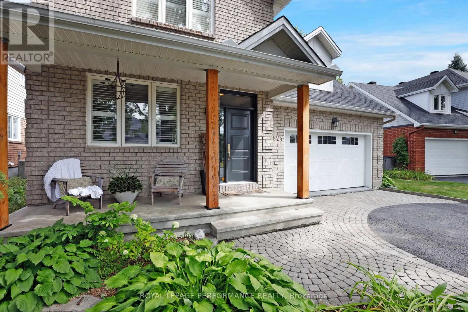 824 COVEHEAD CRESCENT