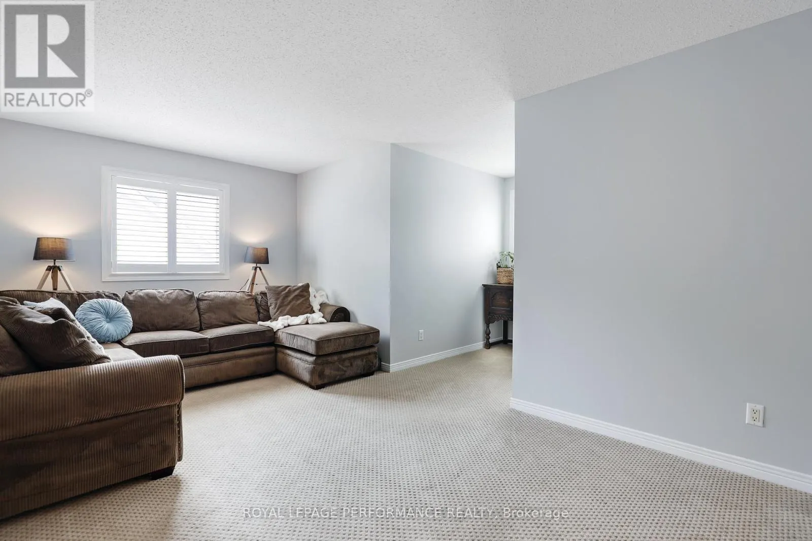 824 COVEHEAD CRESCENT