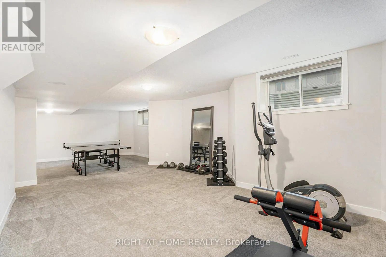 203 OSTERLEY WAY