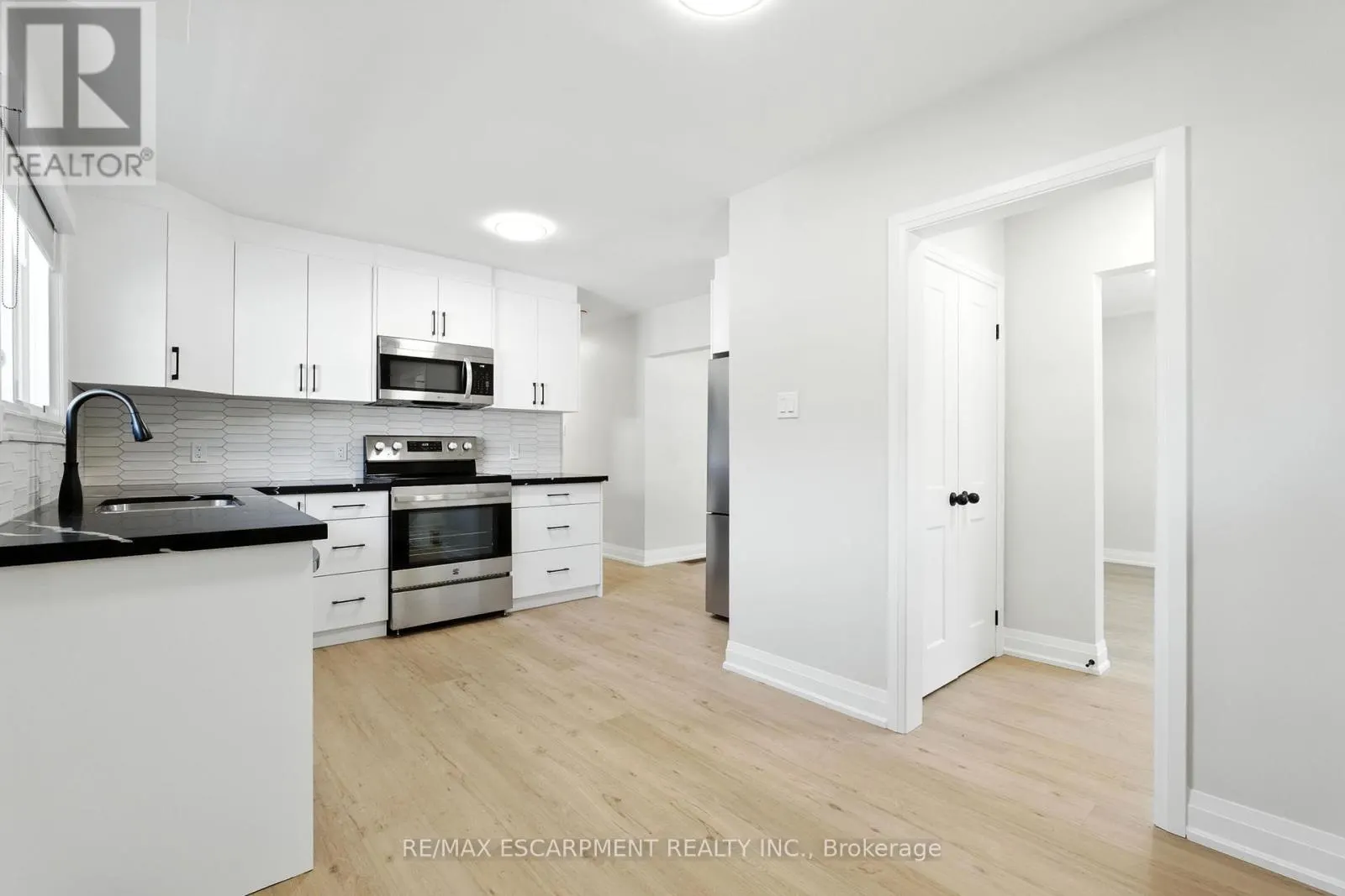 A - 929 UPPER OTTAWA STREET