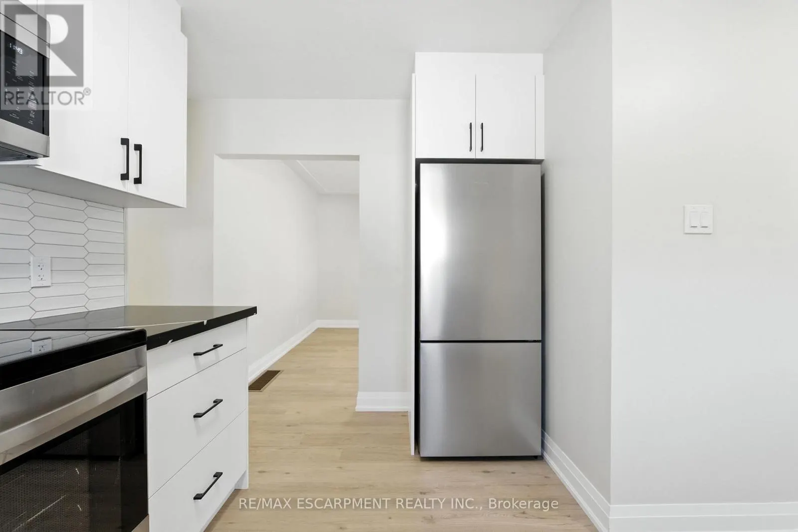 A - 929 UPPER OTTAWA STREET