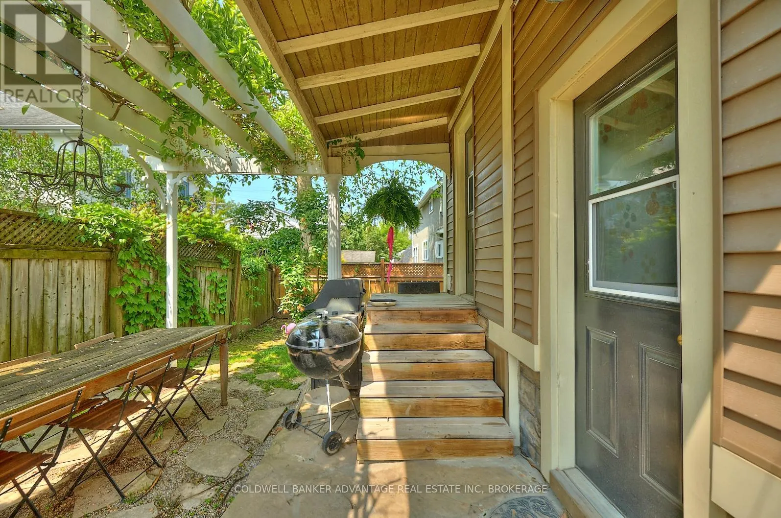 159 MERRITT STREET W