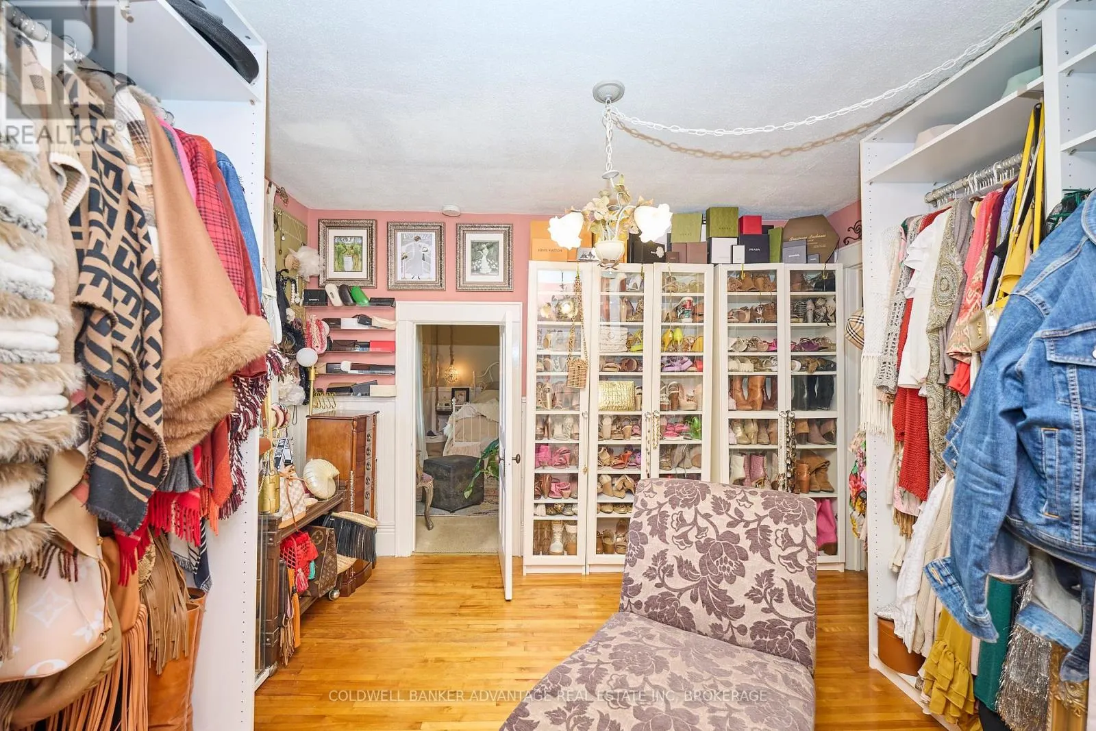159 MERRITT STREET W