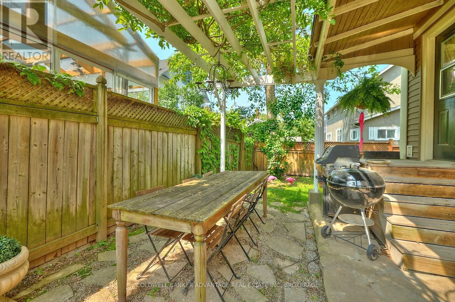 159 MERRITT STREET W