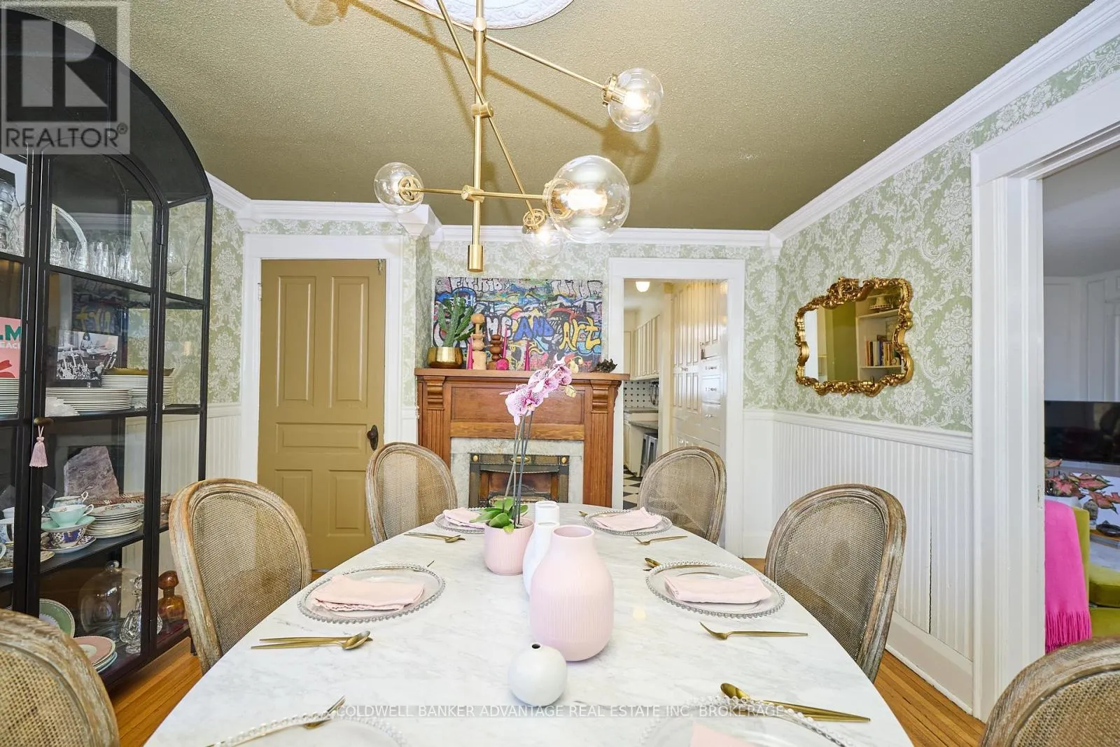 159 MERRITT STREET W