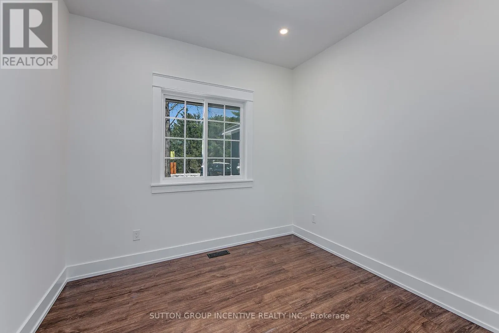 26 MCLEISH DRIVE