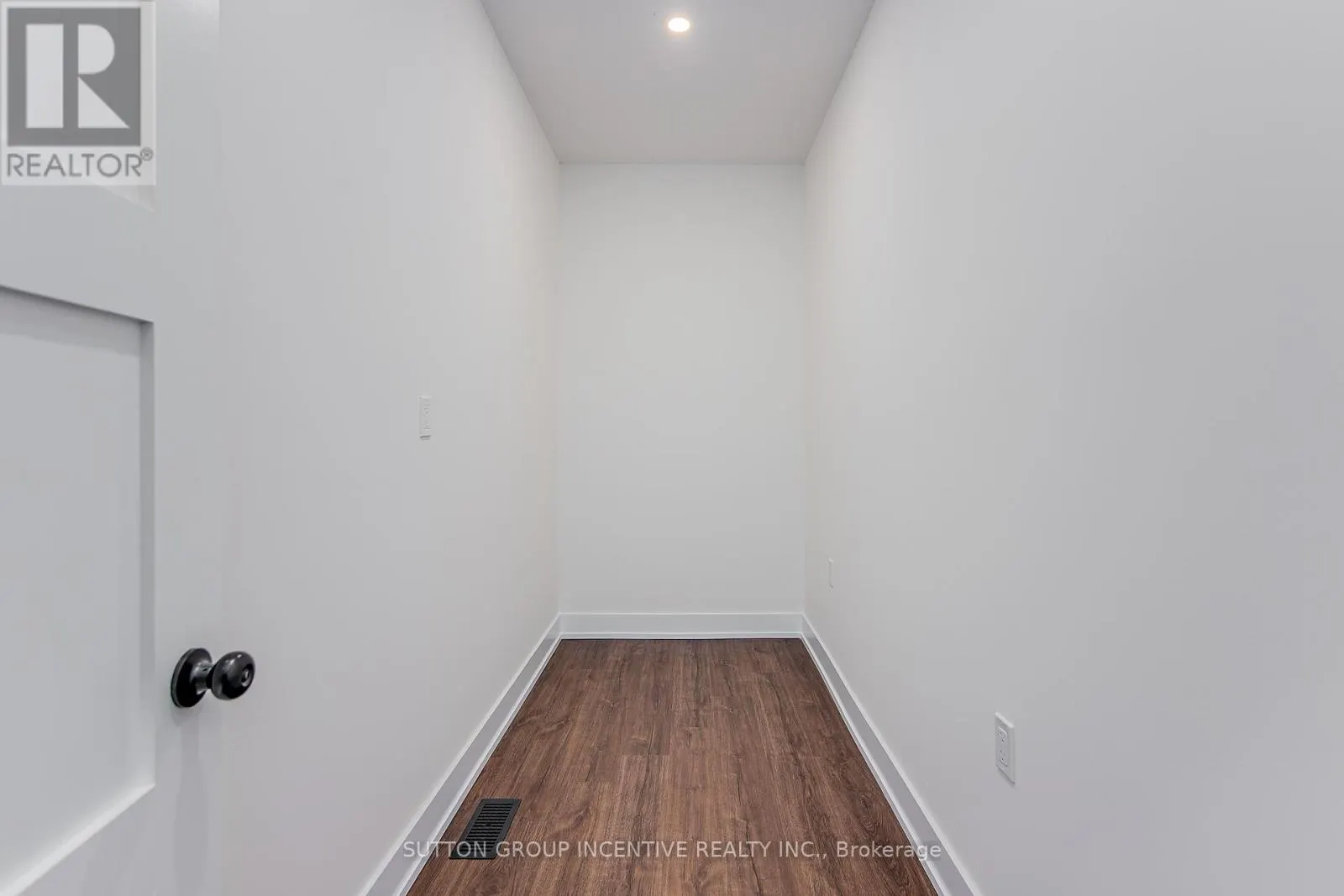 26 MCLEISH DRIVE