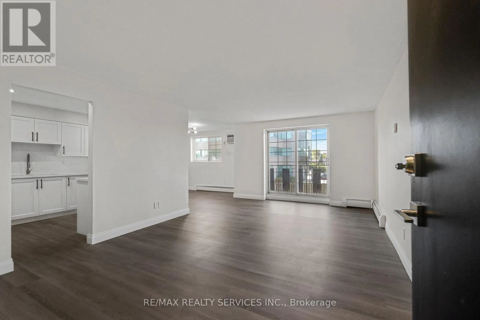 202 - 4218 PORTAGE ROAD