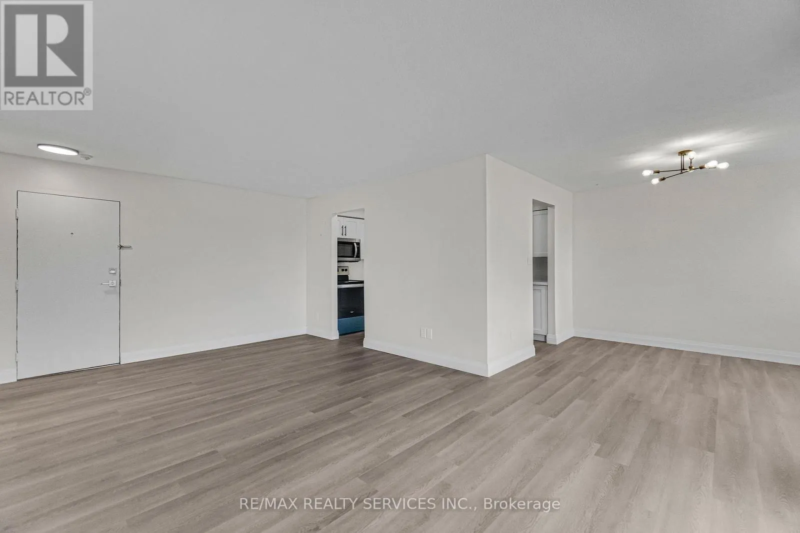 202 - 4218 PORTAGE ROAD