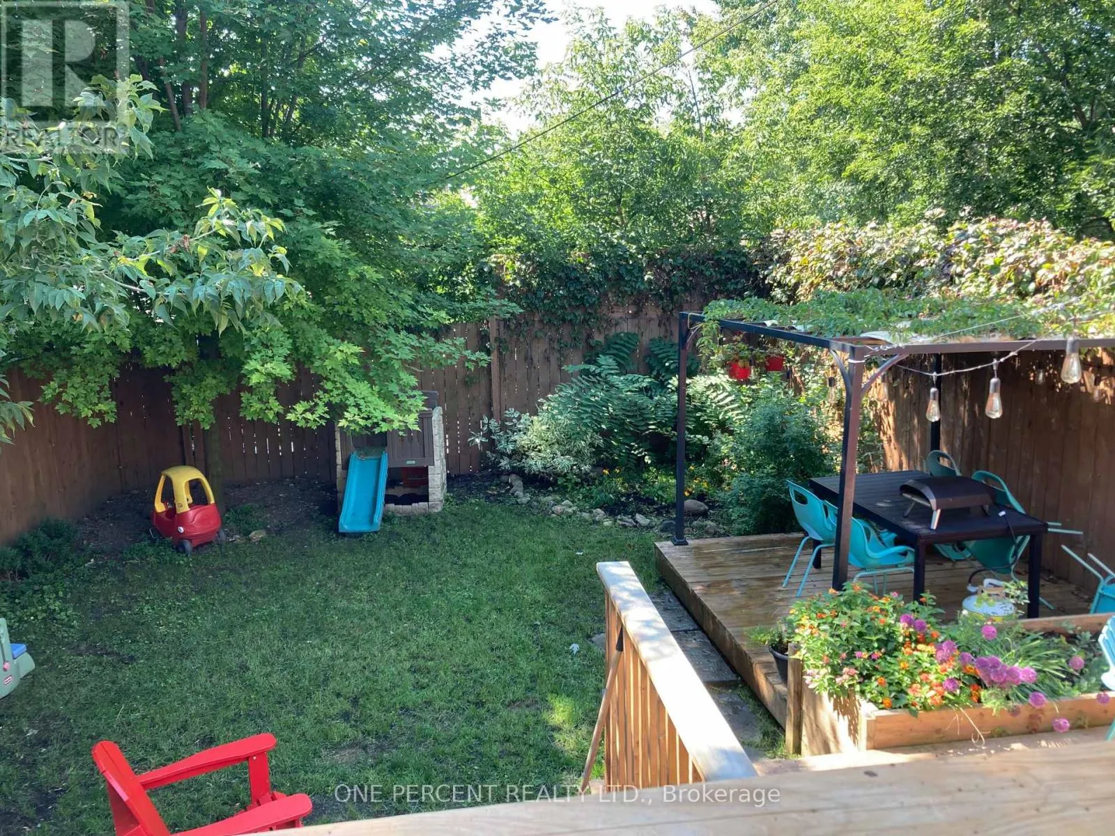 266 BRADLEY AVENUE