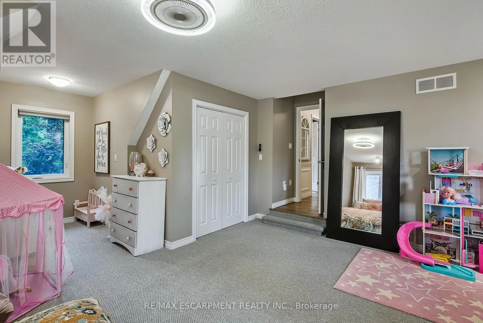 447 GOLF LINKS ROAD