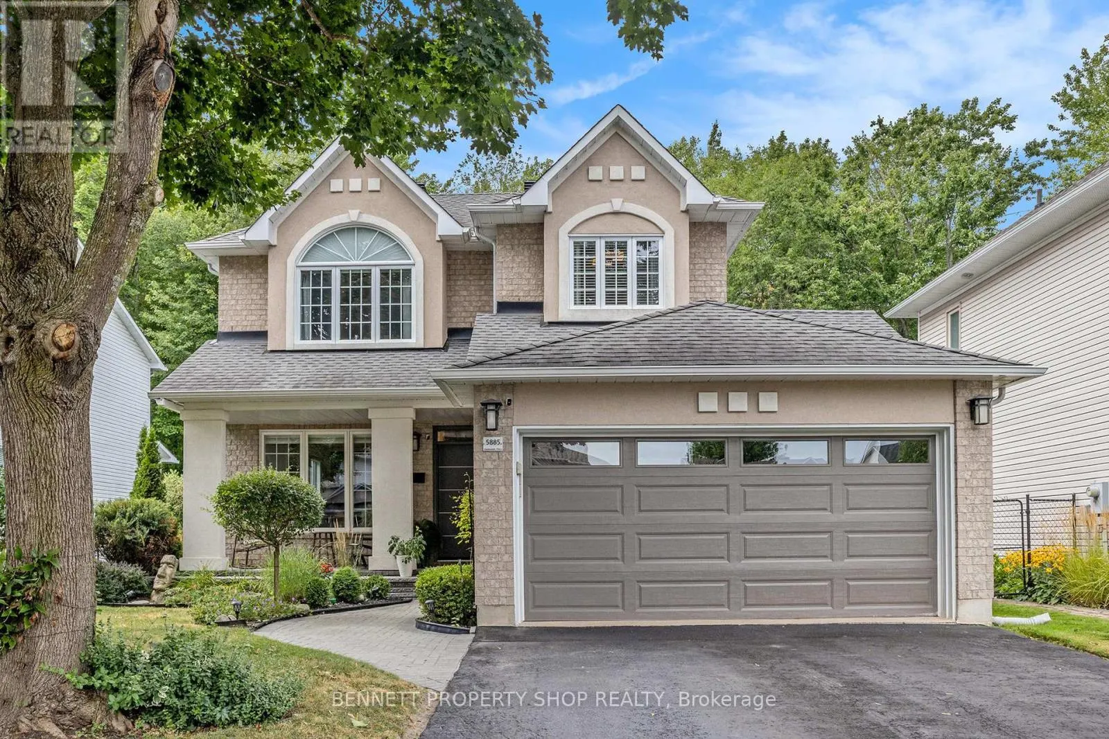 5885 GLADEWOODS PLACE