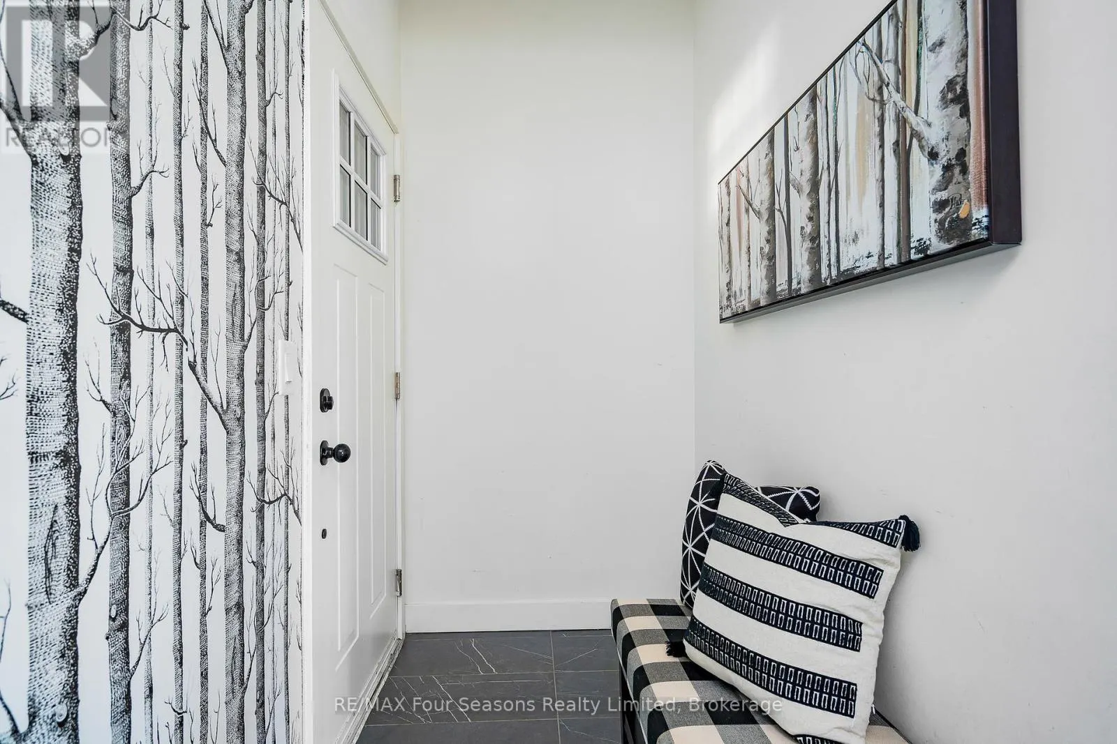 302 - 12 BEAUSOLEIL LANE, #302