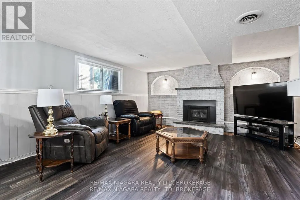 36 BENDINGROAD CRESCENT