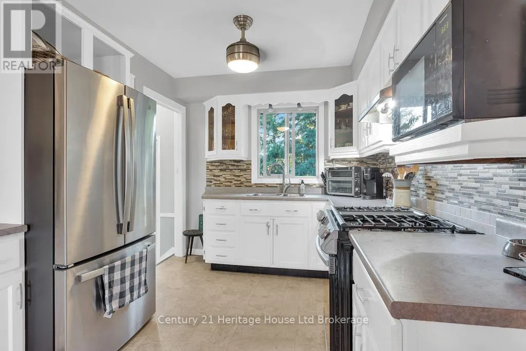 84 DENRICH AVENUE