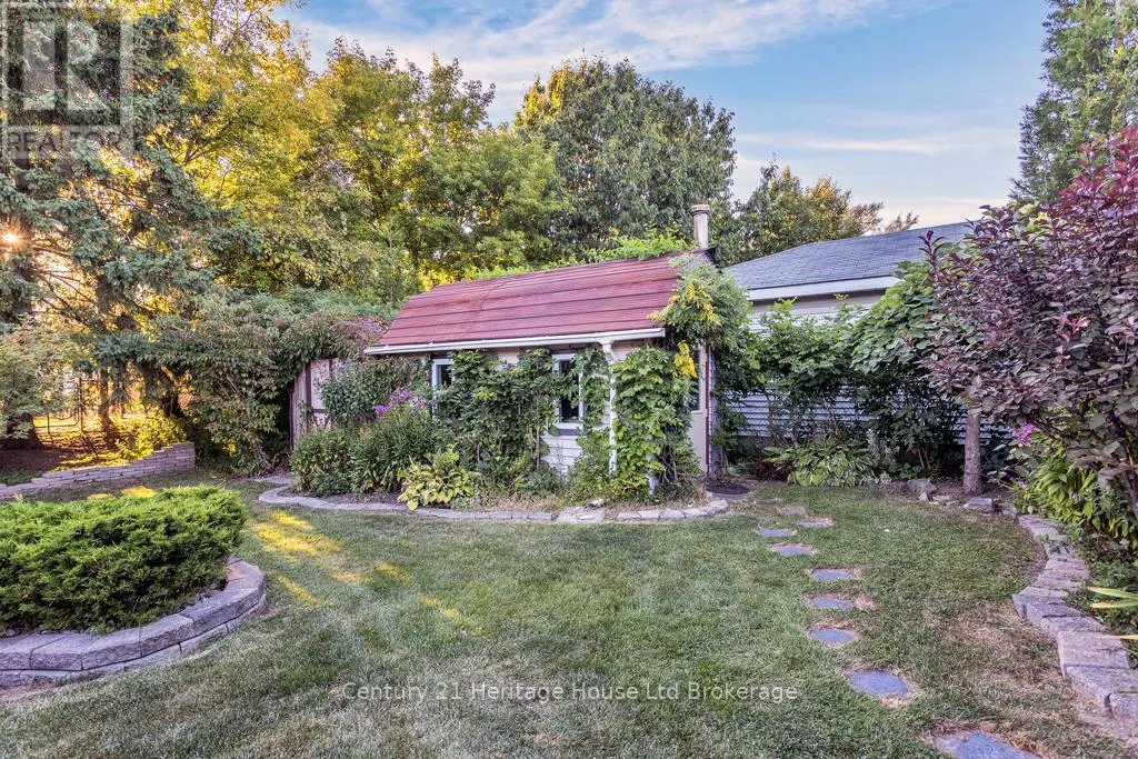 84 DENRICH AVENUE