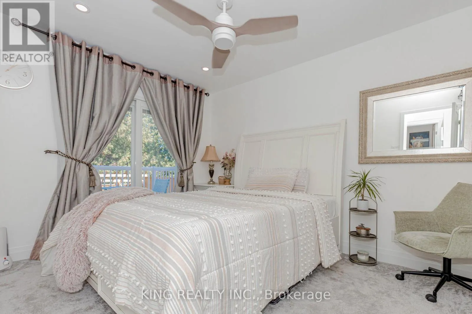 28 AINSLIE AVENUE