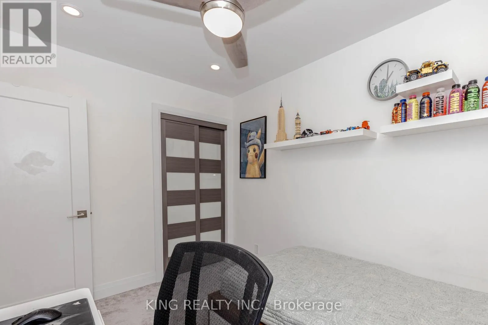 28 AINSLIE AVENUE