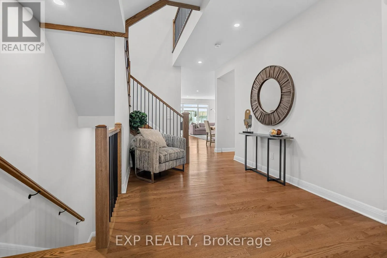 25 STANHOPE COURT