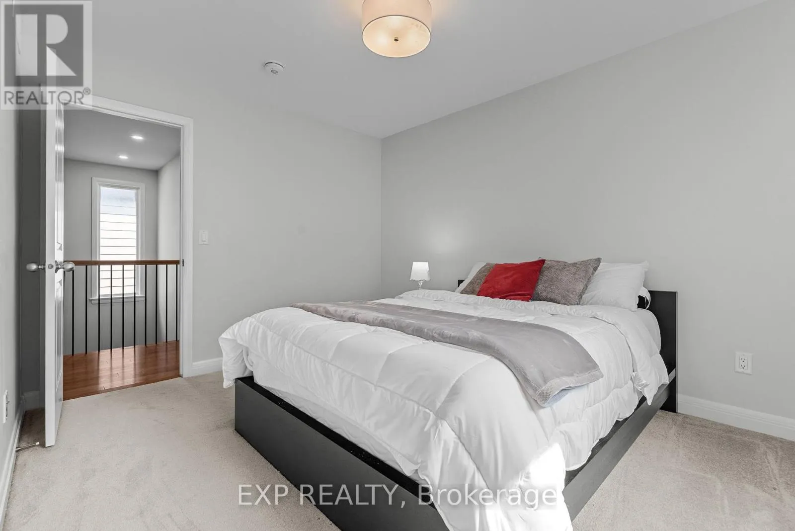 25 STANHOPE COURT