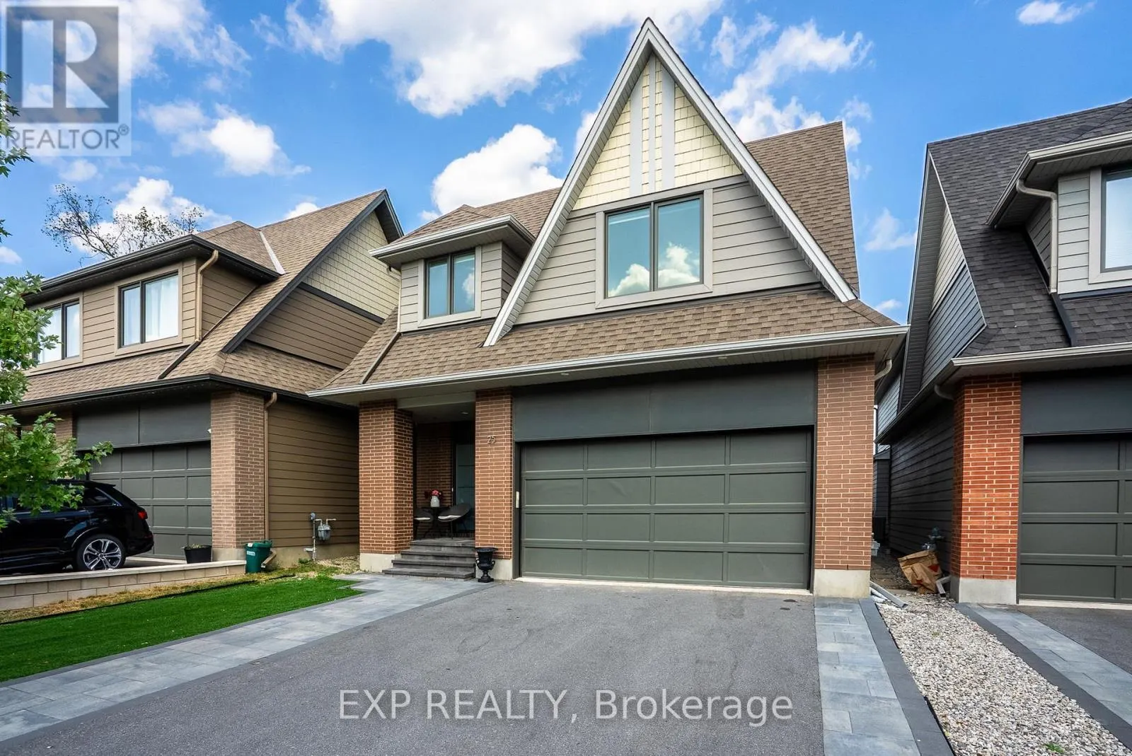 25 STANHOPE COURT