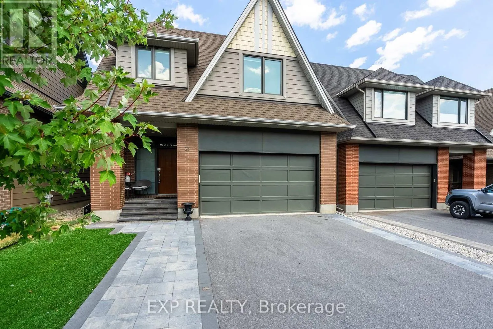 25 STANHOPE COURT
