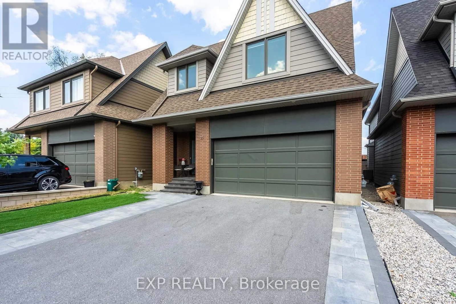 25 STANHOPE COURT