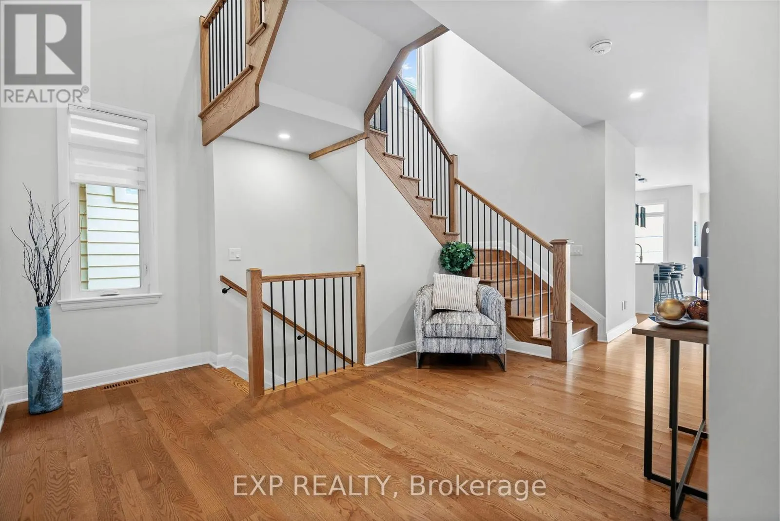 25 STANHOPE COURT