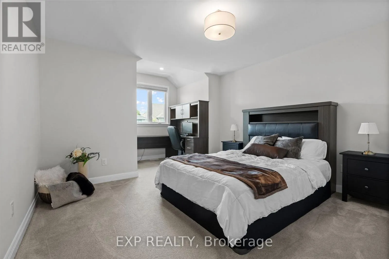 25 STANHOPE COURT