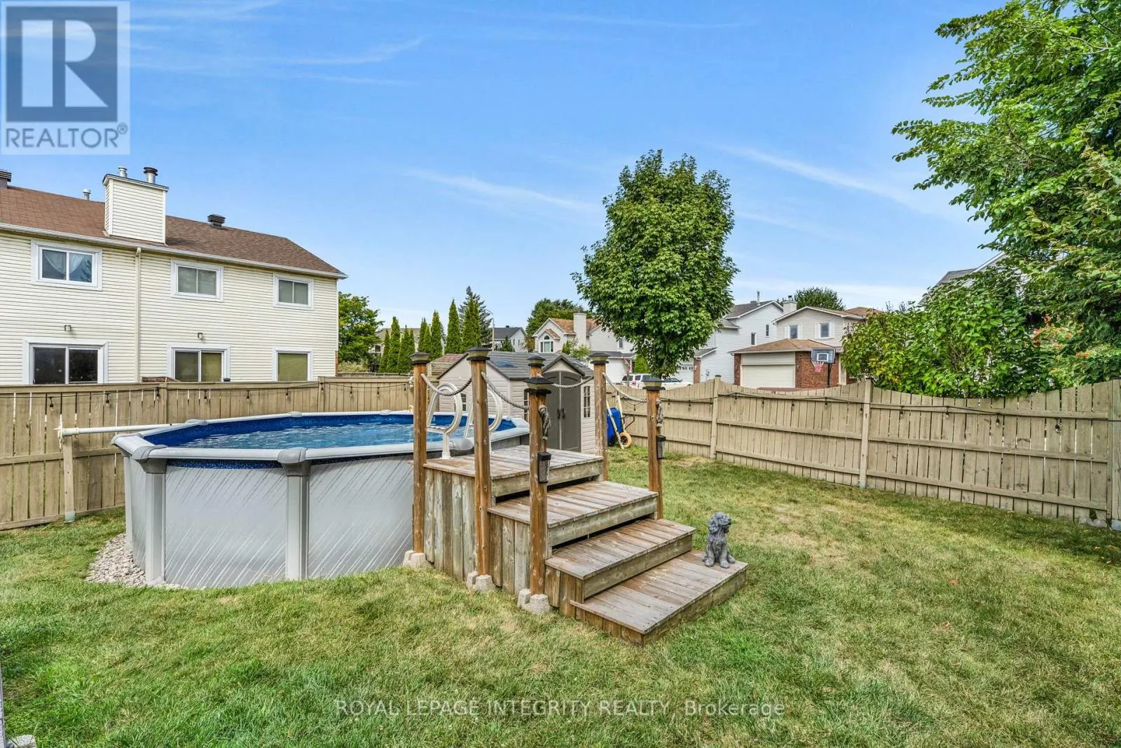 589 POCONO CRESCENT