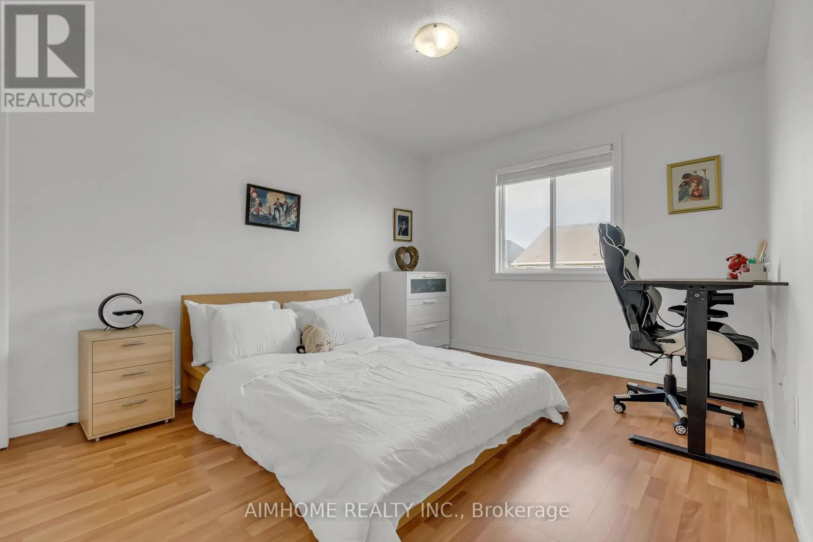 20 WILKIE CRESCENT